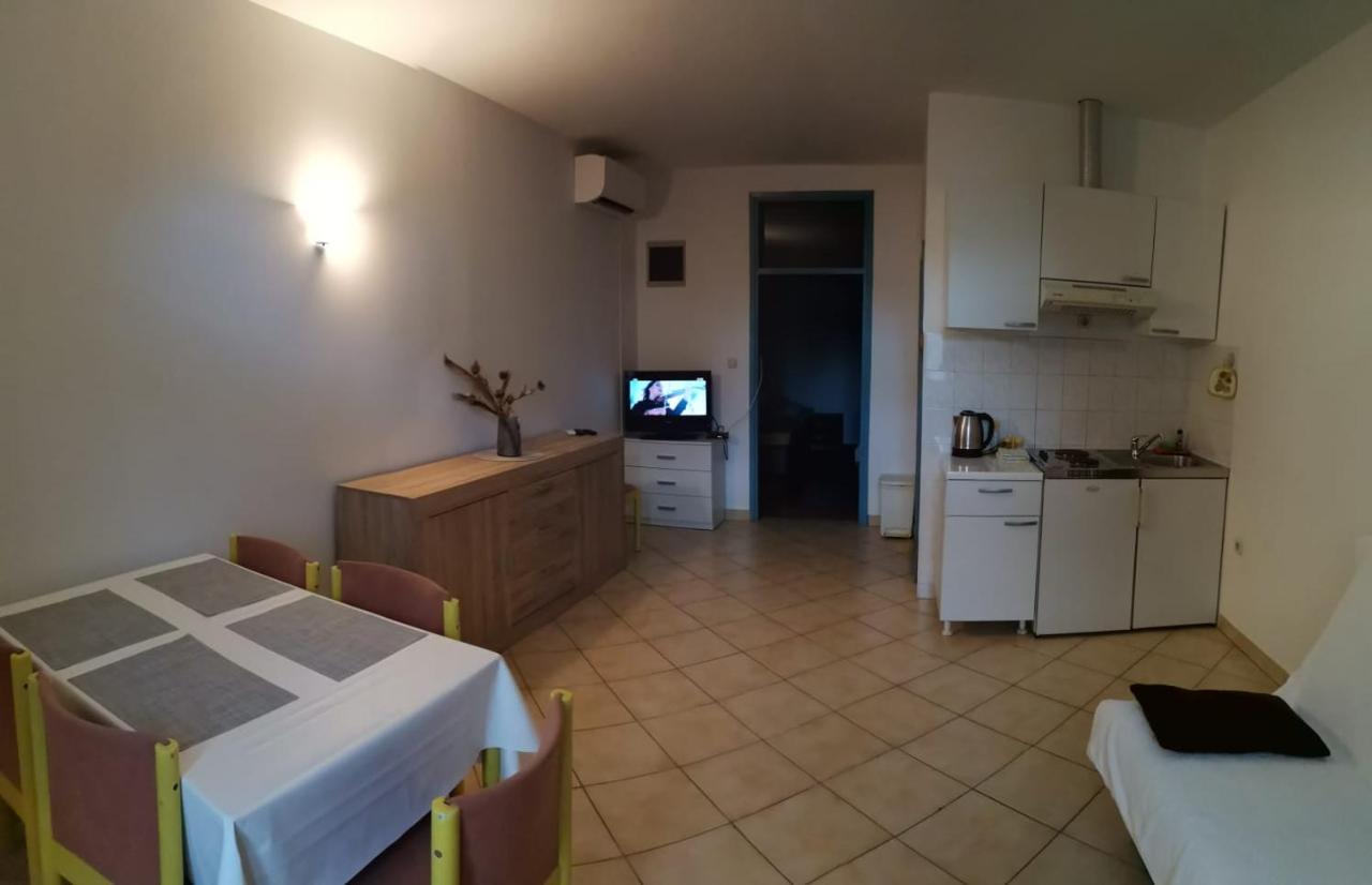 Apartments Sretna Gradac  Kültér fotó